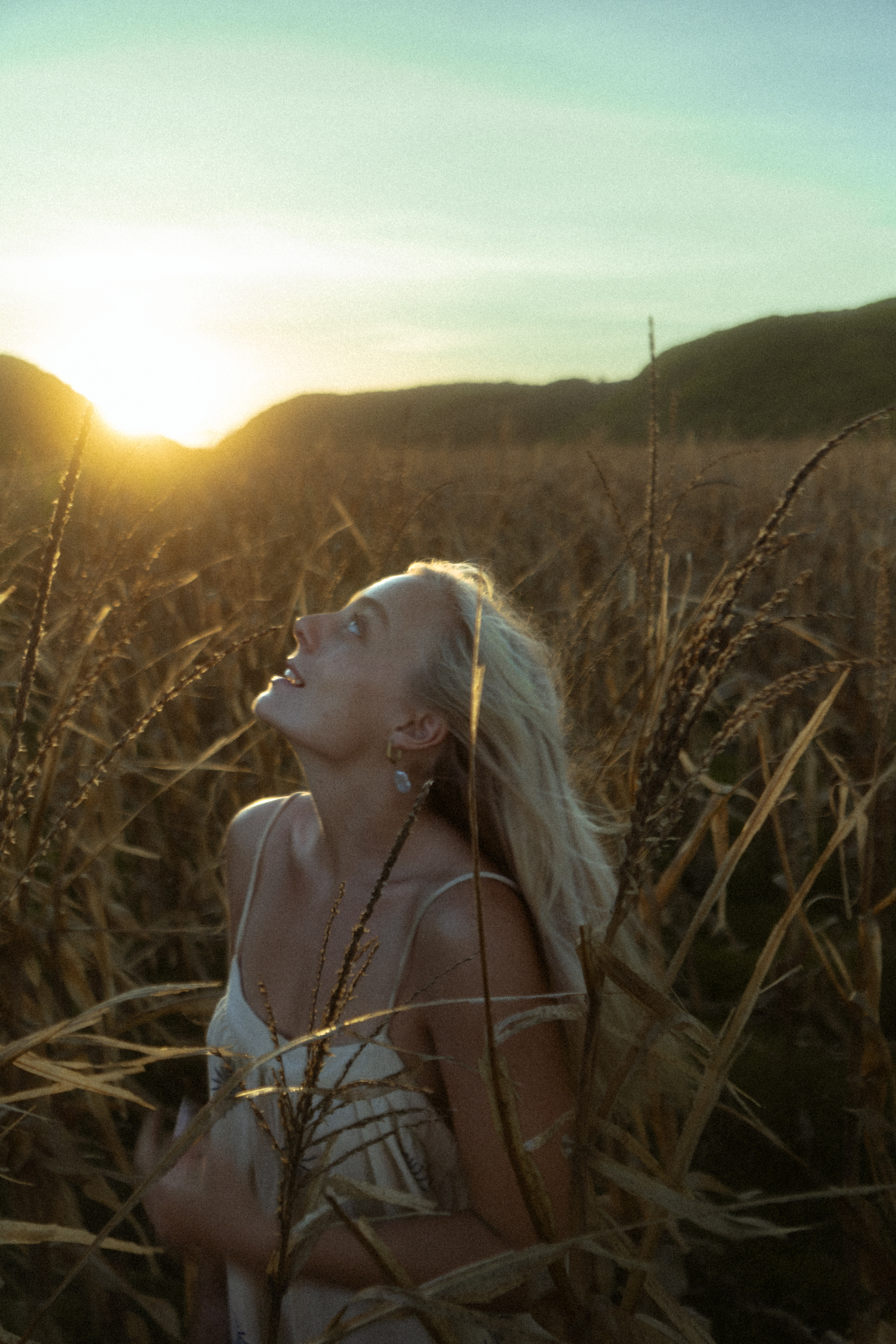 Lifestyle portrait photography — outdoor editorial session Germany